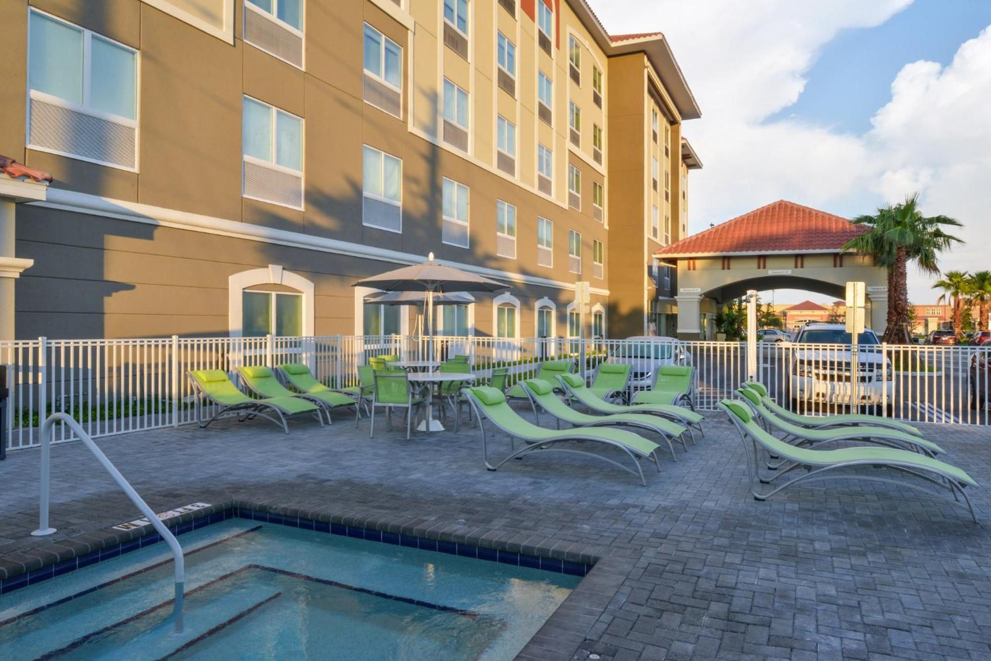 Holiday Inn Express & Suites - St. Petersburg - Madeira Beach, An Ihg Hotel Exterior foto